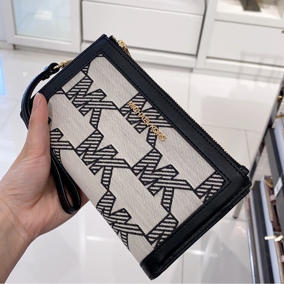 Michael Kors jet set double zip wristlet - Picture 2 of 5